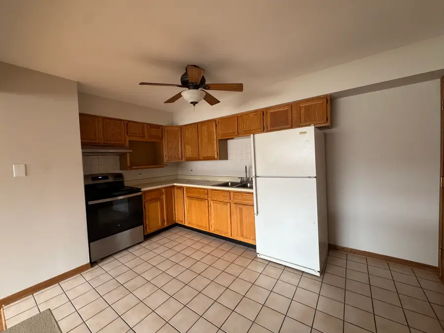 320 Beach Avenue #3C, La Grange Park, IL 60526 - #2