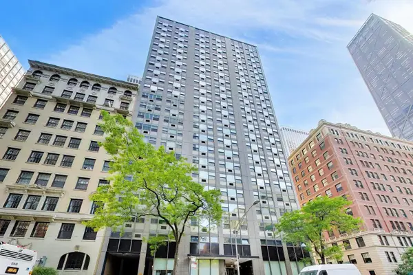 253 E Delaware Place #5E, Chicago, IL 60611