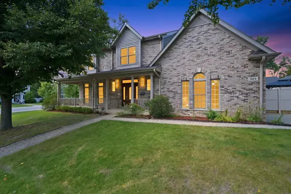 301 Spruce Street, Glenview, IL 60025
