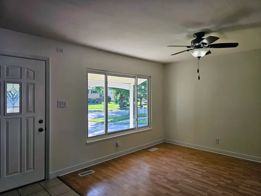 149 N Ashbury Avenue, Bolingbrook, IL 60440 - #3
