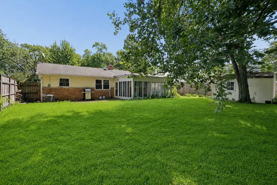 40 Wildwood Road, Elk Grove Village, IL 60007 - #2