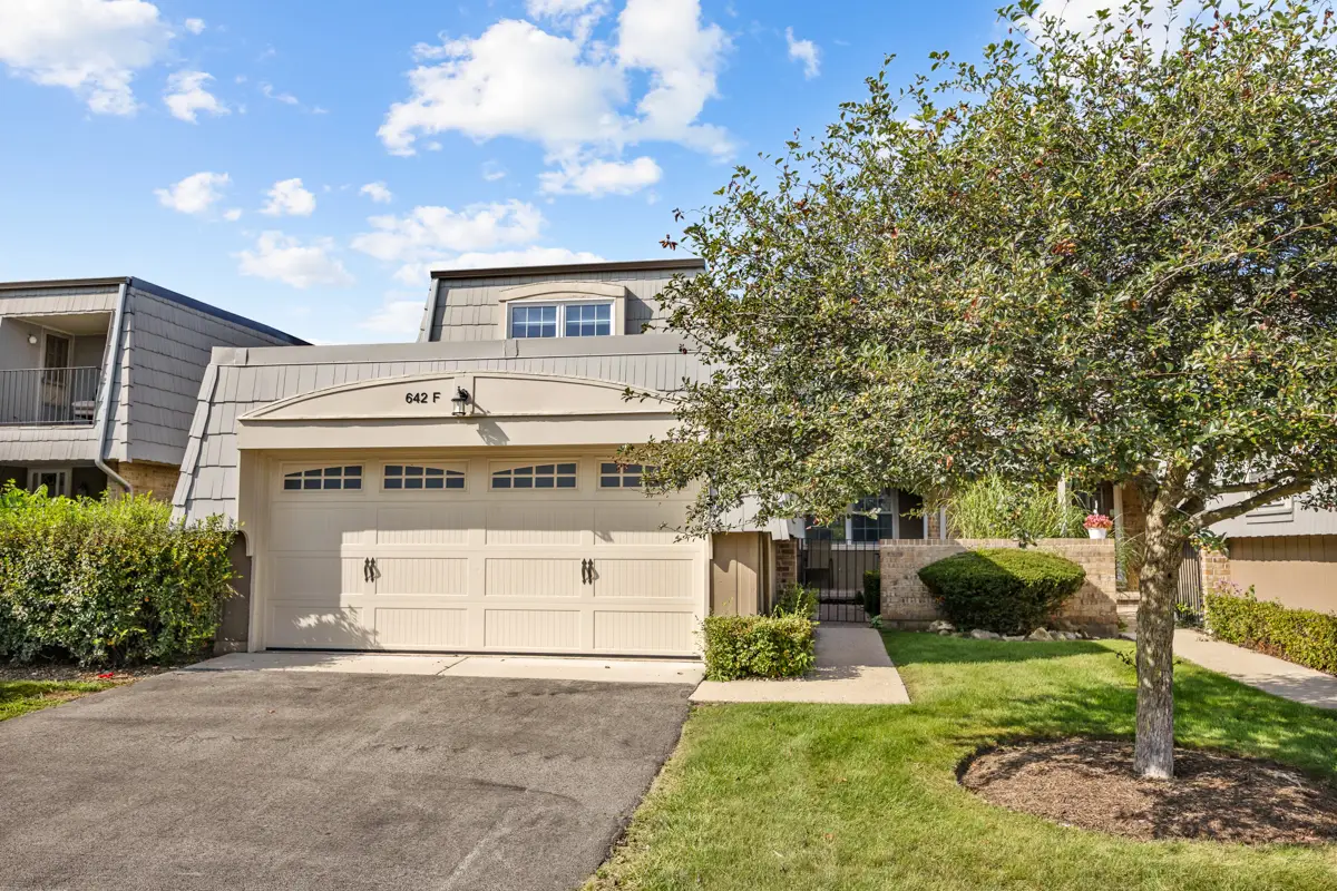 642 Burgundy Court #F, Elk Grove Village, IL 60007 - #1