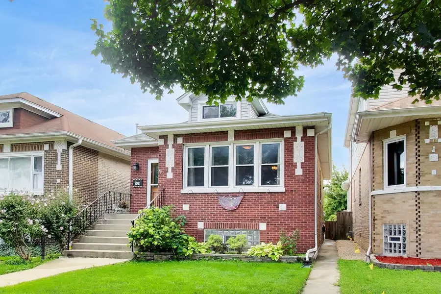 7911 W Westwood Drive, Elmwood Park, IL 60707 - #3
