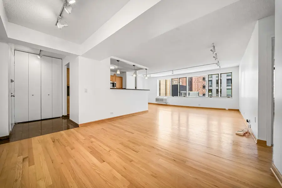 801 S Plymouth Court #701, Chicago, IL 60605 - #2