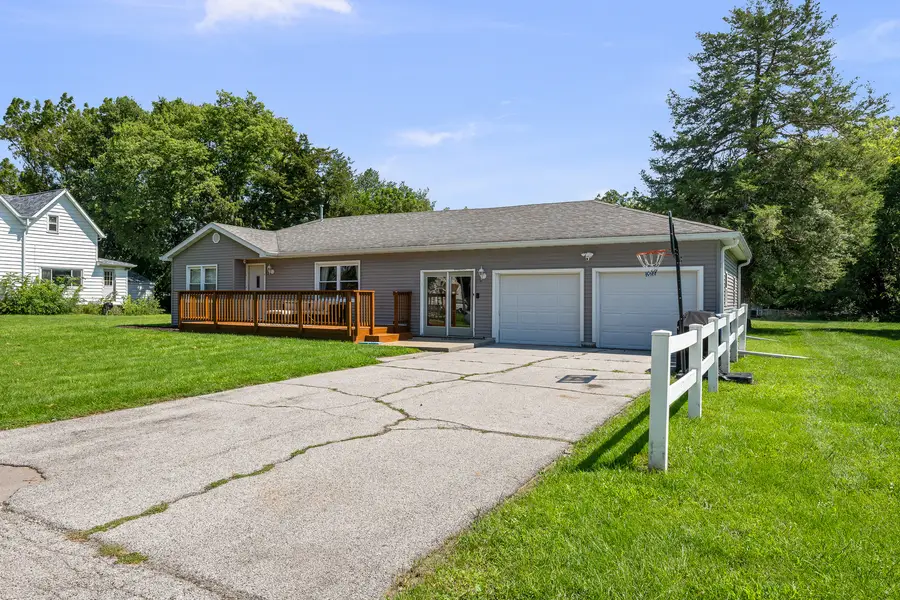 508 5th Avenue, Sherrard, IL 61281 - #3