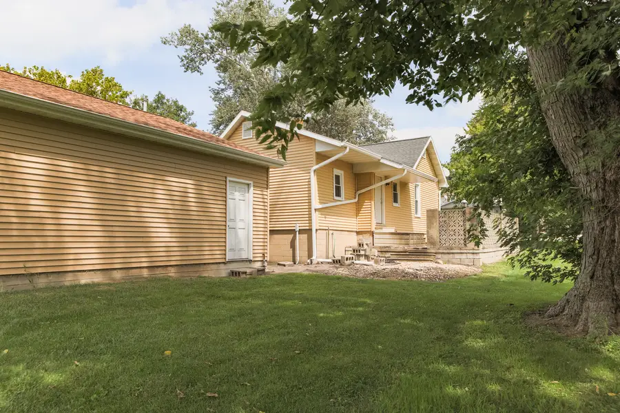 406 N Birch Street, Wenona, IL 61377 - #2