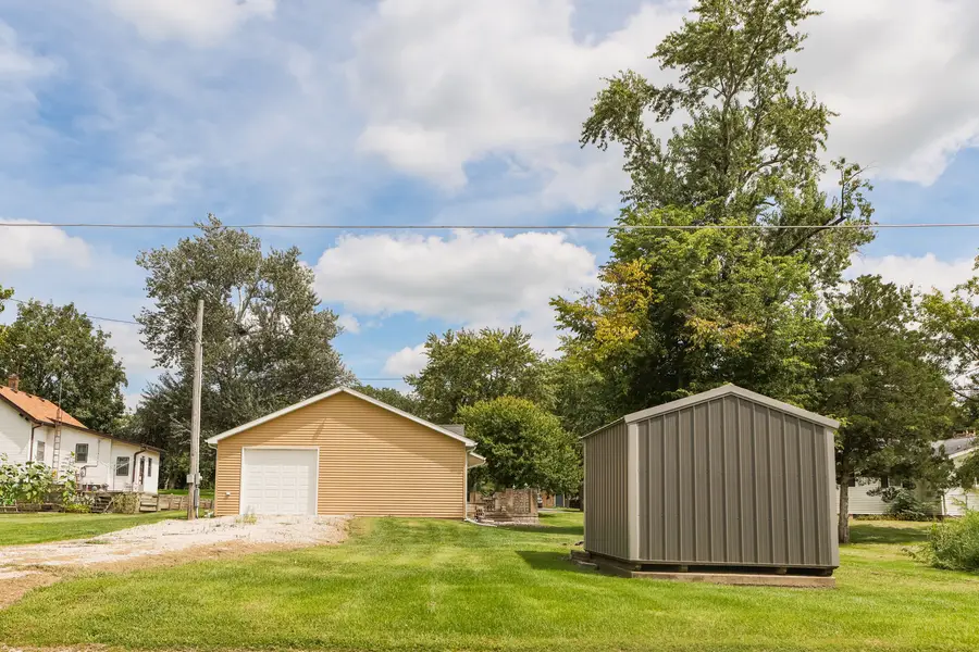 406 N Birch Street, Wenona, IL 61377 - #3