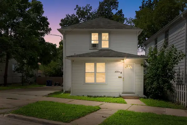 556 Caroline Place, Waukegan, IL 60085