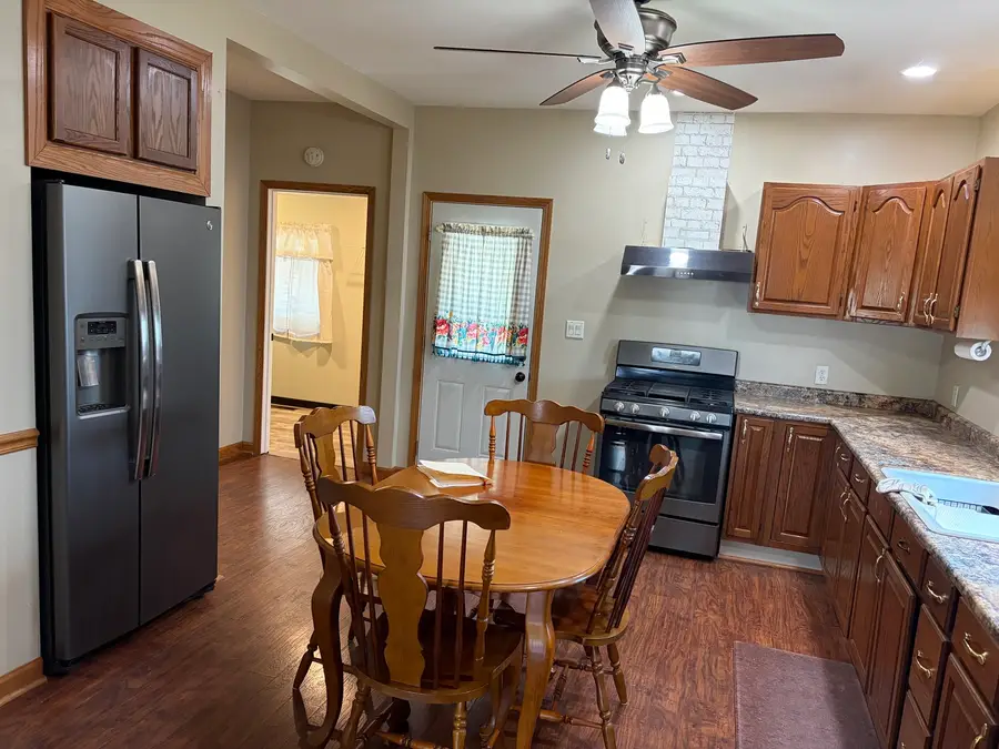 115 Milwaukee Street N, Mark, IL 61340 - #3