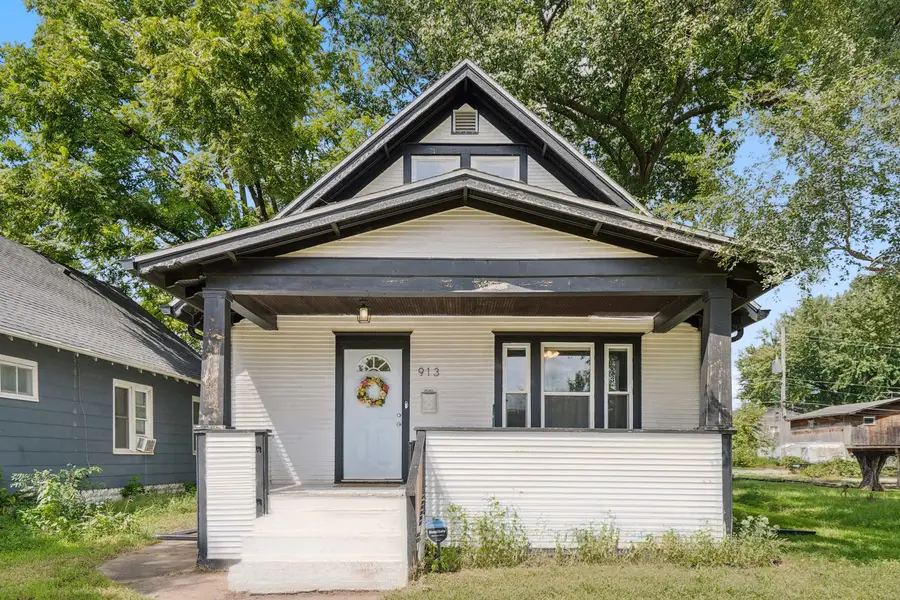 913 12th Avenue, Rock Island, IL 61201 - #2