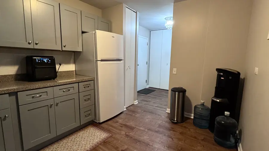 4850 S Lake Park Avenue #709, Chicago, IL 60615 - #2