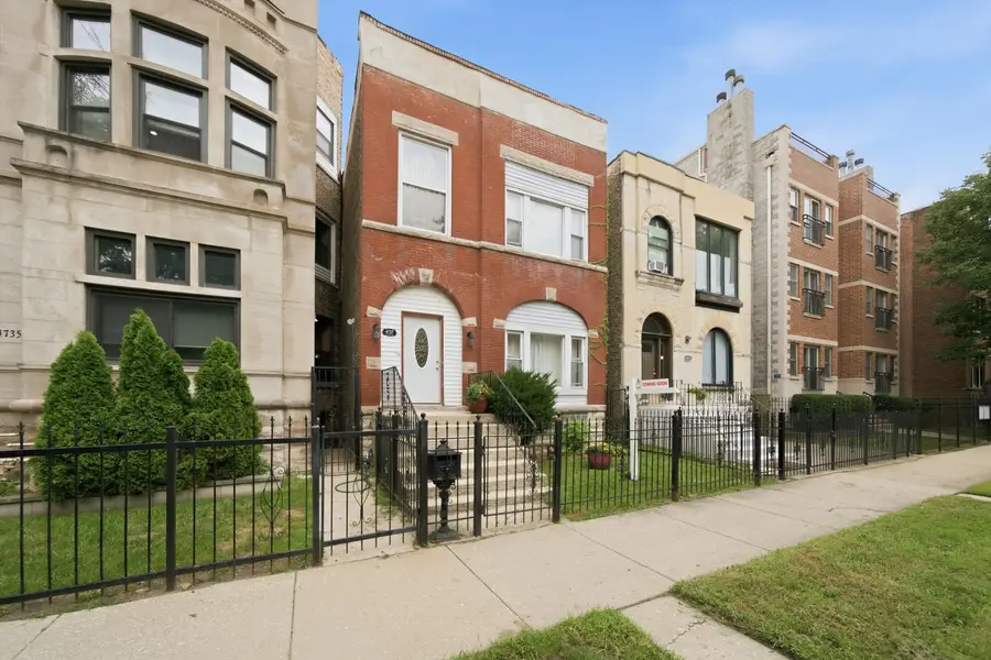 4737 S Langley Avenue, Chicago, IL 60615 - #3