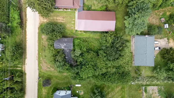 1143 432nd Avenue, Clinton, IA 52732