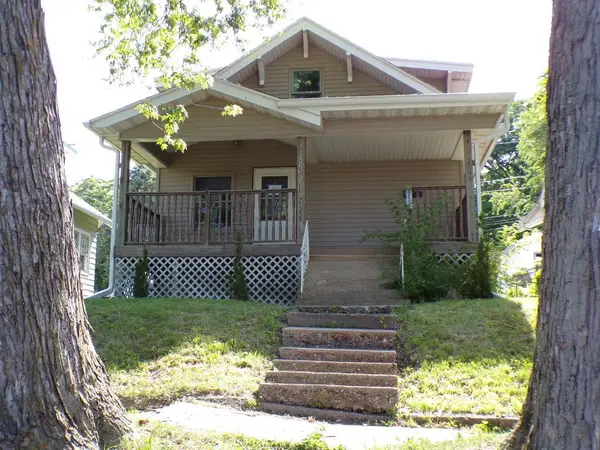 822 N 4th Street, Savanna, IL 61074