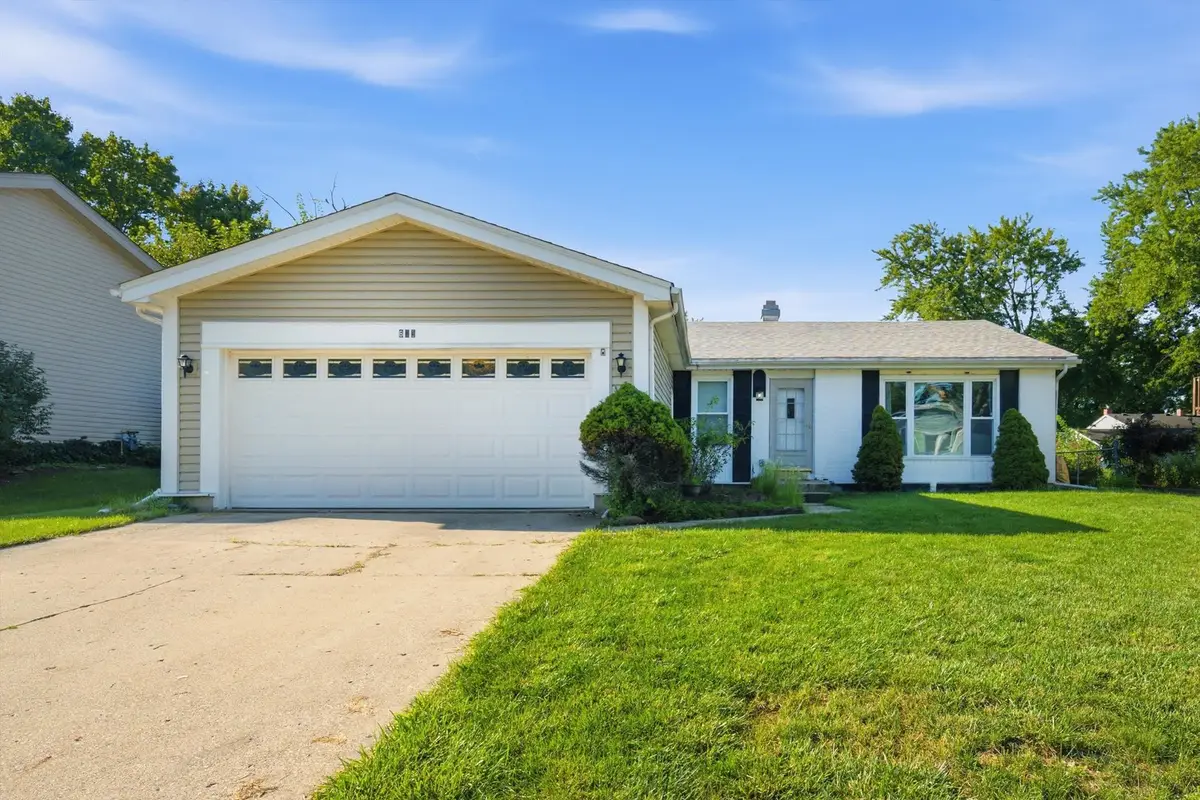 625 W Briarcliff Road, Bolingbrook, IL 60440 - #1