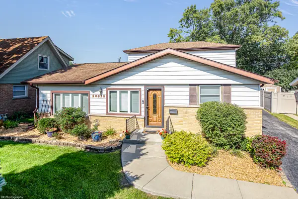 12812 Terrace Lane, Crestwood, IL 60418