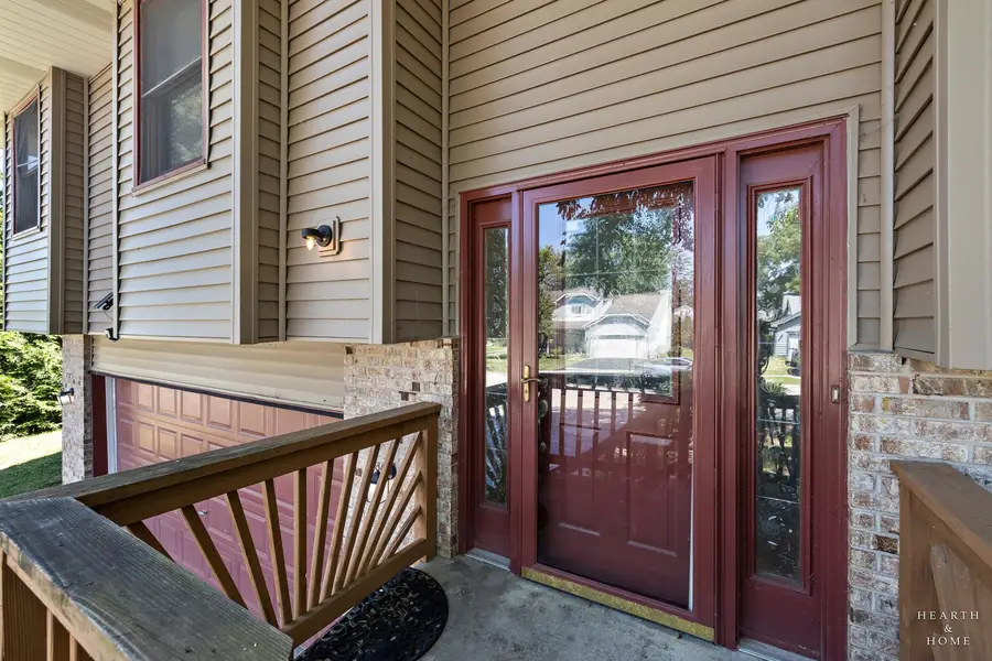 558 Barbary Lane, Woodstock, IL 60098 - #2