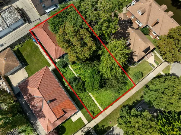 4940 N Bernard Street, Chicago, IL 60625