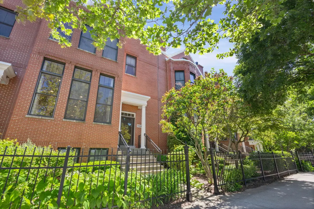 2064 Valor Court, Glenview, IL 60026 - #1