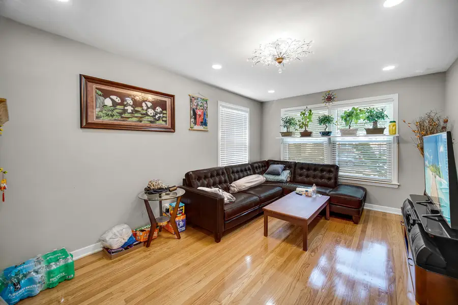 9039 La Crosse Avenue #1S, Skokie, IL 60077 - #2