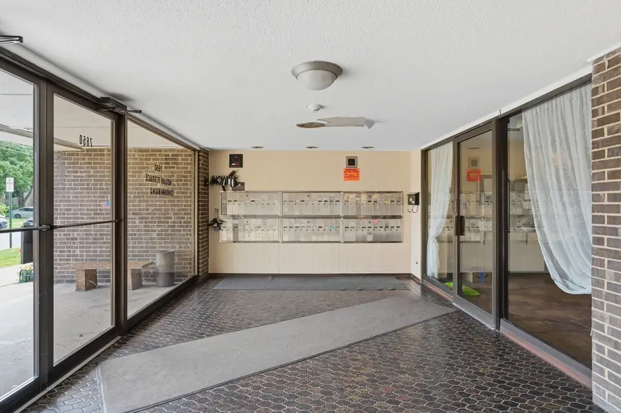 7650 W Altgeld Street #305, Elmwood Park, IL 60707 - #3