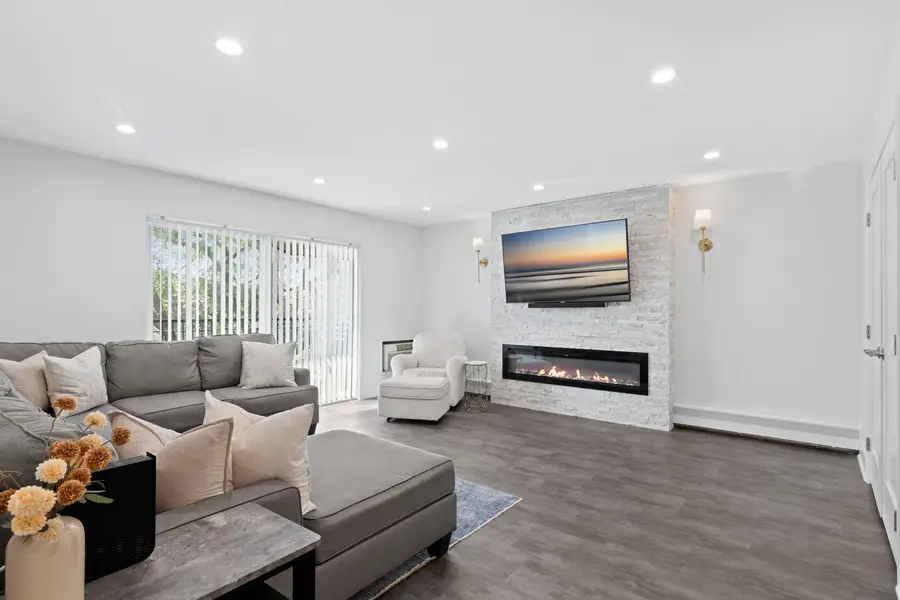 6800 N California Avenue #4L, Chicago, IL 60645 - #3