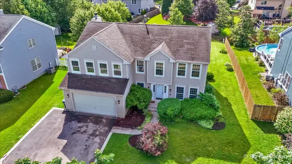 1831 Haverford Drive, Algonquin, IL 60102