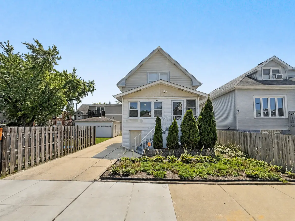 5005 W Eddy Street, Chicago, IL 60641 - #1