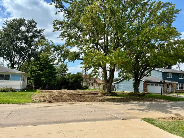 3891 1st Street, East Moline, IL 61244