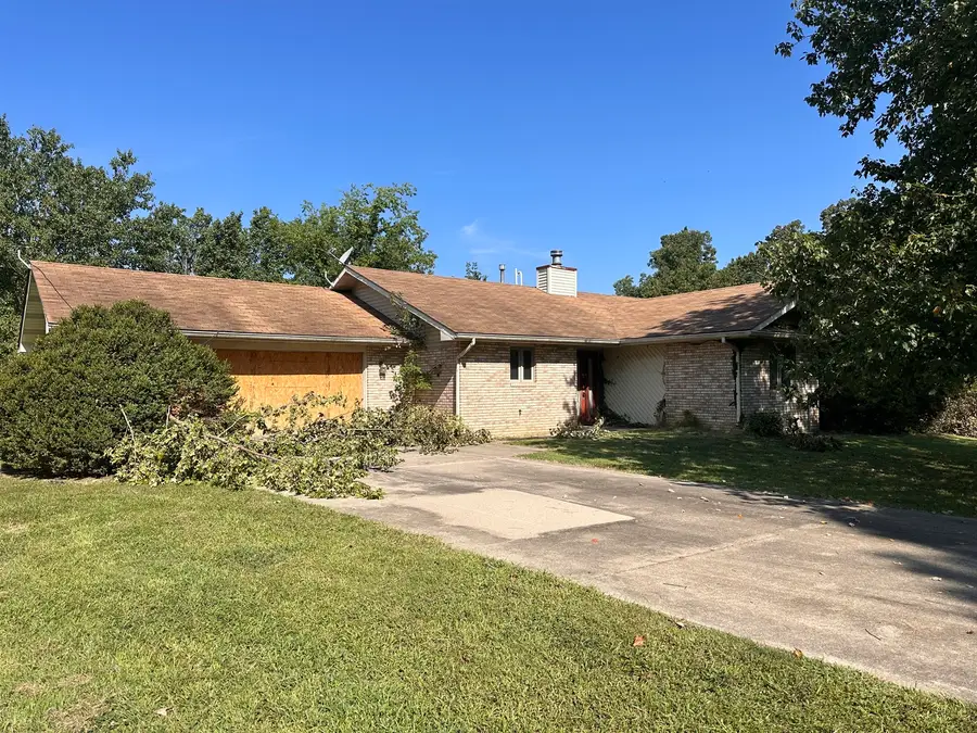 6586 Roberts Road, Marion, IL 62959 - #2