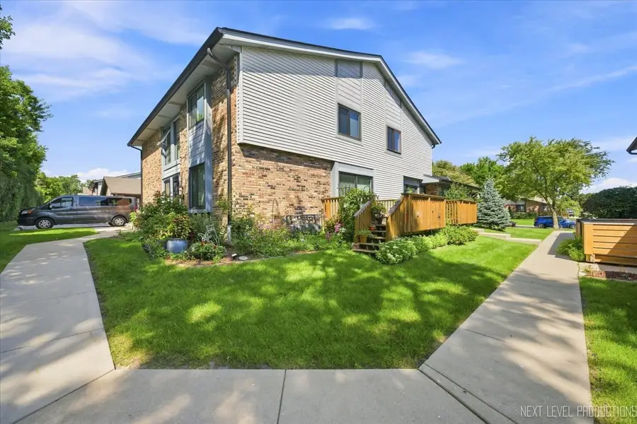 8330 Portsmouth Drive #B, Darien, IL 60561 - #2