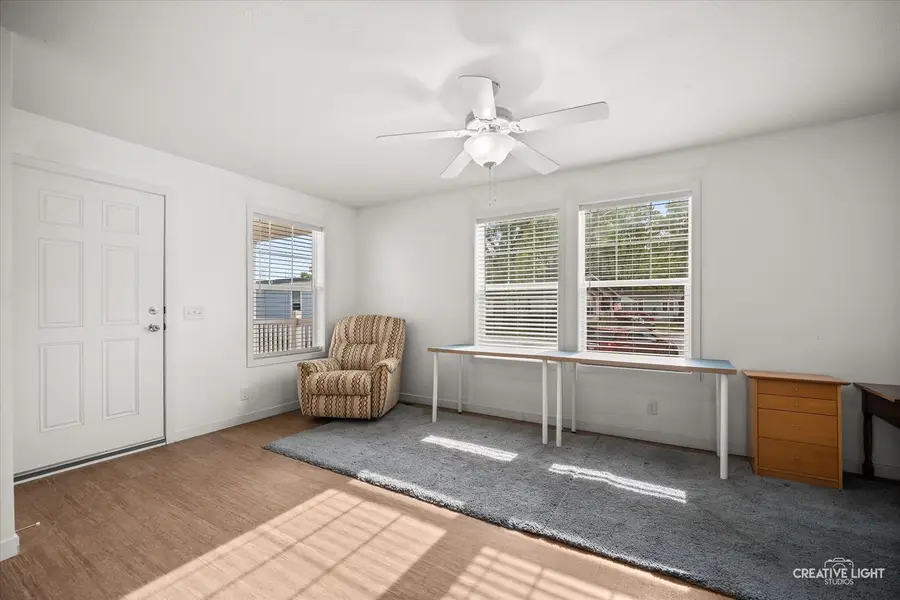 186 Northshore Road, Elgin, IL 60123 - #3