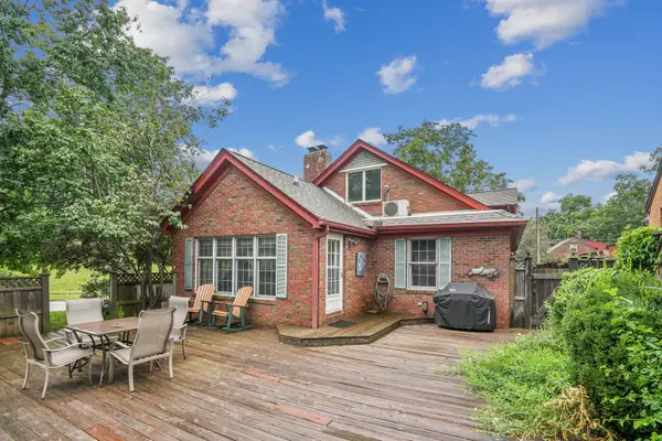 806 W Rusholme Street, Davenport, IA 52804