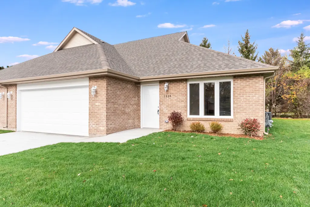 5522 Hearthside Drive, Bourbonnais, IL 60914 - #1