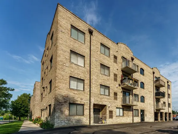 7316 40th Street #4C, Lyons, IL 60534