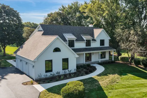 1431 Carlisle Drive, Inverness, IL 60010