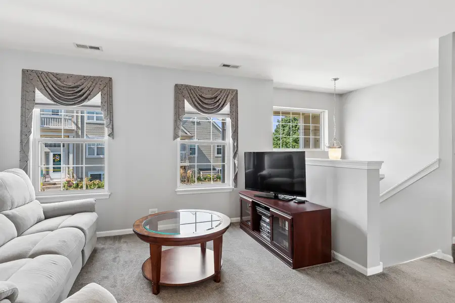 530 Lincoln Station Drive #530, Oswego, IL 60543 - #2
