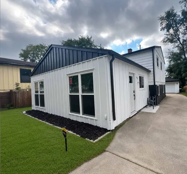 290 Merrill Avenue, Calumet City, IL 60409