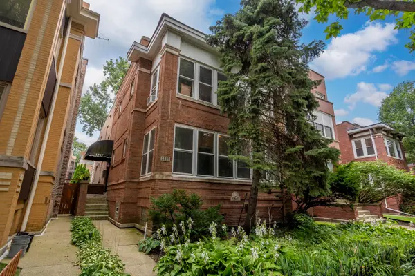 1317 W Elmdale Avenue, Chicago, IL 60660