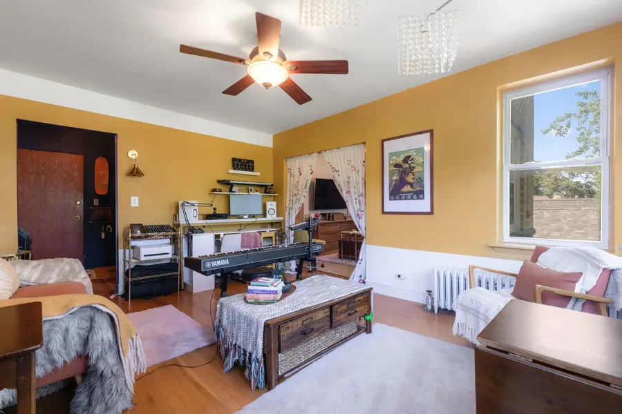 5060 N Claremont Avenue #3E, Chicago, IL 60625 - #3