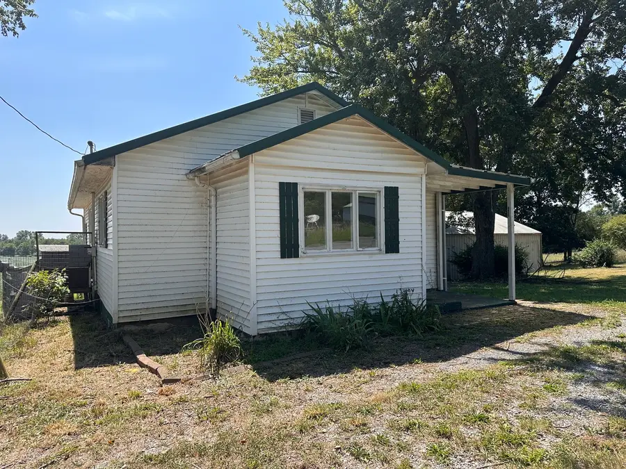 23780 Carlyle Road, Thompsonville, IL 62890 - #3