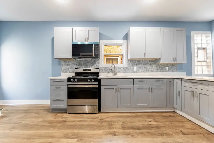8333 S Baltimore Avenue, Chicago, IL 60617 - #3