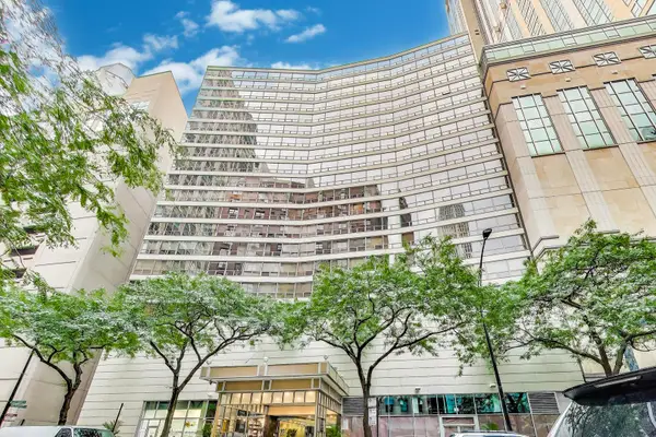 110 E Delaware Place #1402, Chicago, IL 60611