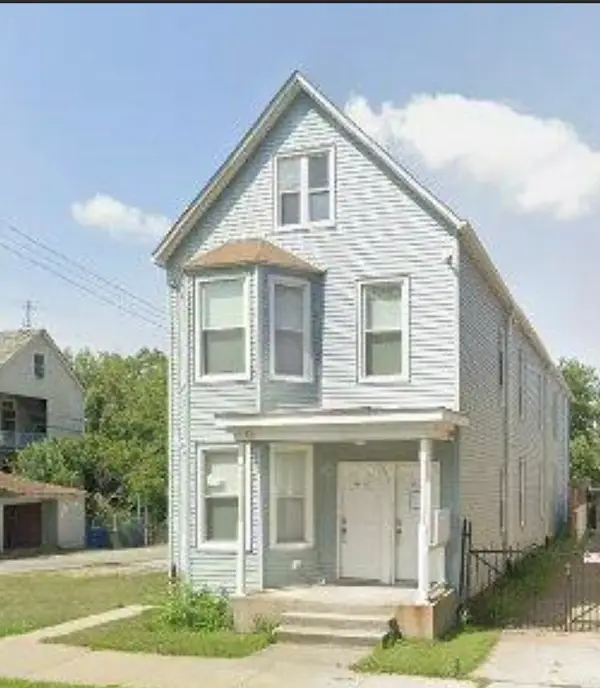 8640 S Escanaba Avenue, Chicago, IL 60617