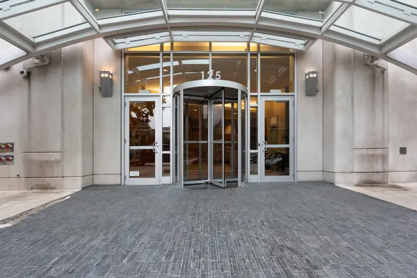 125 S Jefferson Street #2206, Chicago, IL 60661