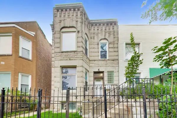 4312 W Adams Street, Chicago, IL 60624