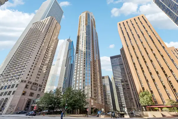 Address Withheld By Seller, Chicago, IL 60601