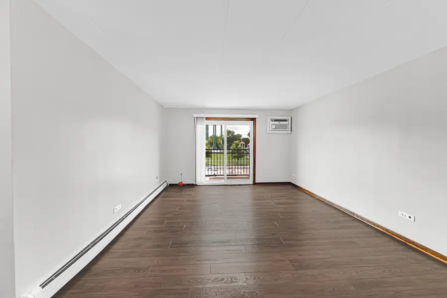 10430 Ridgeland Avenue #6, Chicago Ridge, IL 60415 - #3