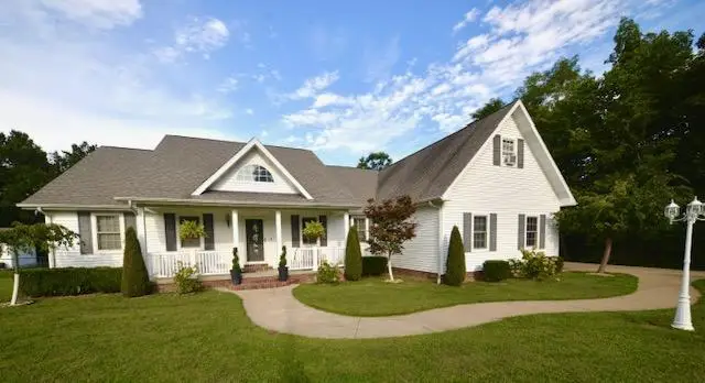 2600 Windcrest Drive, Mount Vernon, IL 62864 - #1