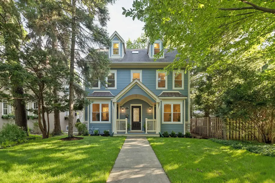 2412 Noyes Street, Evanston, IL 60201 - #2